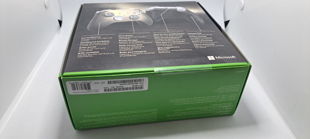 Lunar Shift Xbox One Controller (sealed)
